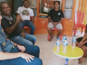 Janji Danlanal Maumere ke Korban Penganiayaan-Oles Balsam di Kemaluan