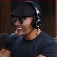 Kini wajah Deddy Corbuzier kembali jadi sorotan. Tak sedikit yang menilai ada perubahan pada bagian wajahnya tersebut, terutama pada bagian dagunya. Foto: Instagram/@mastercorbuzier