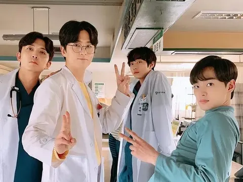 Drama Korea dr. Romantic 3