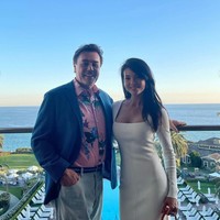 Saat ini Farah Quinn sudah kembali menikah dengan pria lain. Suami barunya  yang diduga tajir melintir itu pun akhirnya diungkap Farah Quinn ke akun Instagramnya. Foto: Instagram/@farahquinnofficial