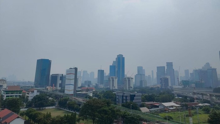Foto Jakarta berkabut hari ini, 30 Mei 2023 (Dok. detikcom)