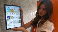 BukuAku memberikan pengalaman membaca yang menyenangkan dan komprehensif bagi anak-anak. Dilengkapi dengan fitur unggulan seperti Read-to-me Books, fitur audio agar  kegiatan membaca lebih interaktif. Setiap kata yang sedang dibaca diberi tanda kotak saat audio diputar untuk membantu si kecil menghubungkan suara dan teks.