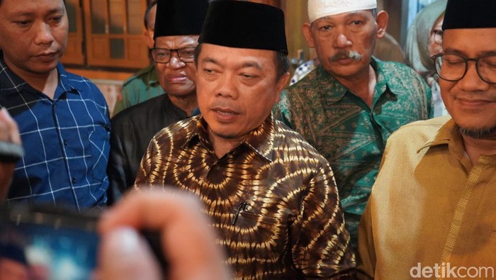 Gubernur Jambi minta persoalan CJH belum vaksin COVID-19 diselesaikan