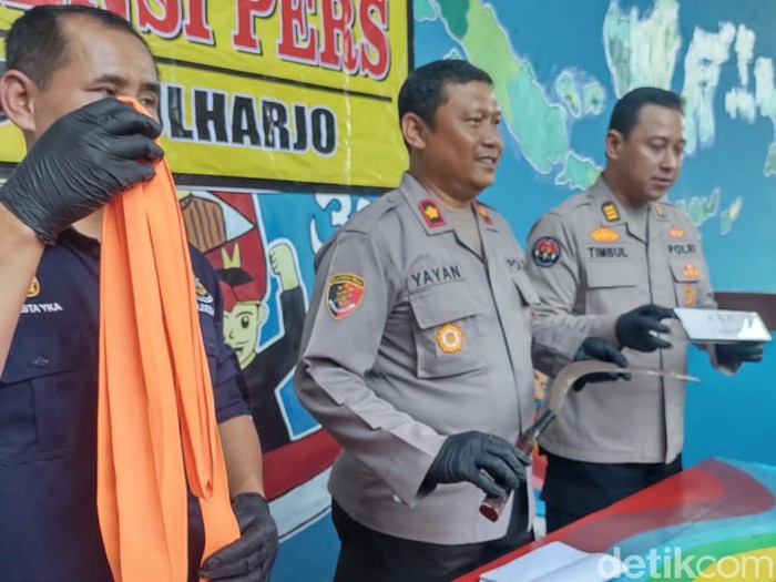 Jumpa pers di Mapolsek Umbulharjo soal pelajar SMP yang ditangkap karena membawa senjata tajam, Selasa (30/5/2023).
