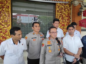 Terjawab Motif Wanita Denmark Ngangkang Pamer Kelamin