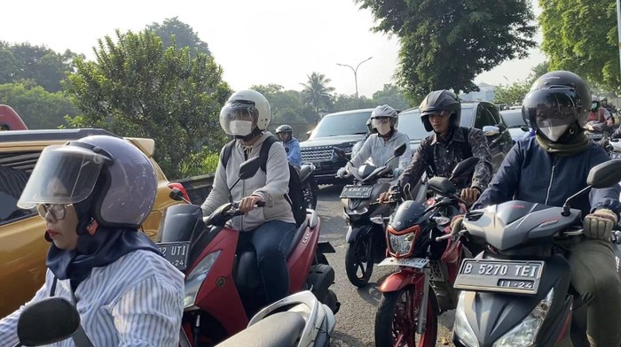 Kemacetan di Jalan TB Simatupang, Jaksel, Selasa (30/5/2023).