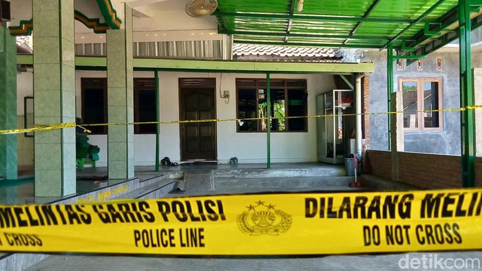 Lokasi AP latihan di Desa Wadung Getas, Kecamatan Wonosari, Klaten digaris polisi, Selasa (30/5/2023).