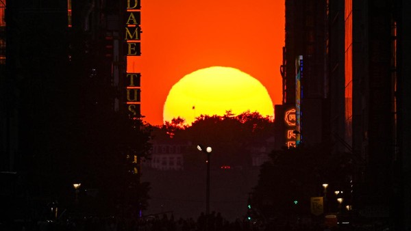 Ini Alasan Langit Berwarna Merah Saat Senja