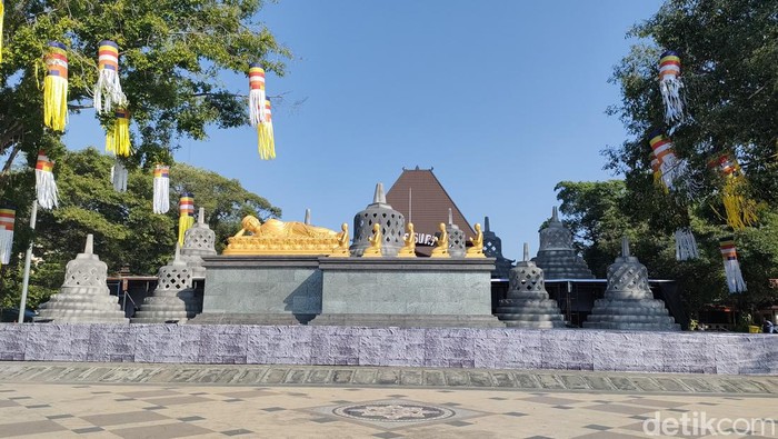 Miniatur Borobudur di depan Balai Kota Solo, Selasa (30/5/2023).