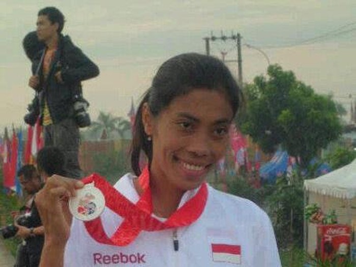 Musafidah, Atlet SEA Games 2011 yang menyumbangkan perak kini masih menanti janji menjadi guru PNS.