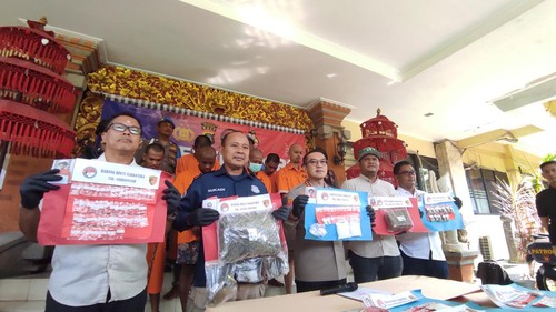 Konferensi pers pengungkapan kasus narkoba oleh Polresta Denpasar, Selasa (30/5/2023).