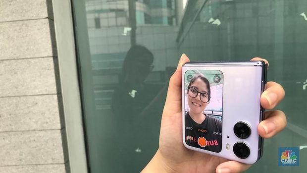 Oppo Find N2 Flip Oppo Find N2 Flip