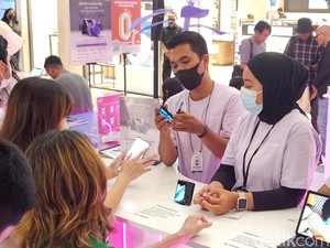 Oppo Find N2 Flip Banyak Dilirik Kaum Hawa