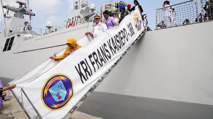 Panglima TNI Kunjungi Lebanon Panglima TNI Laksamana TNI Yudo Margono melakukan kunjungan ke Lebanon,Jumat (26/05/2023).