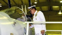 Pasukan Perdamaian adalah duta bangsa di kancah internasional oleh karena itu, dari sisi profesionalisme, harus dibarengi pula dengan dukungan Alat Utama Sistem Persenjataan yang modern pula, sehingga TNI akan selalu disegani di mata dunia internasional. 