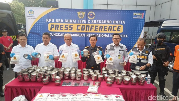 Pengungkapan kasus penyelundupan sabu di Bandara Soetta