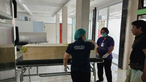 Peti jenazah Ni Made KM, bocah 6 tahun meninggal suspek rabies di RSUD Klungkung. (IST)