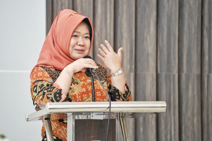 Plt. Deputi Bidang Administrasi Setjen MPR RI Siti Fauziah