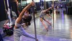 Pole Dance: Meliuk-liuk, Merajut Asa, Menembus Batas