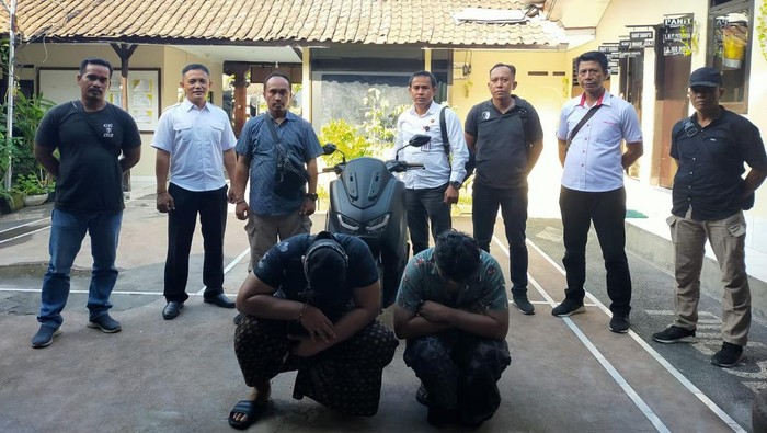 Pelaku pembuangan sampah dan balok kayu berinisial GNA dan GLA ditangkap oleh Kepolisian Sektor (Polsek) Blahbatuh, Gianyar, Senin (29/5/2023).