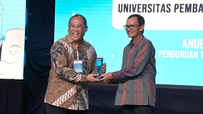 Rektor UPN Jatim