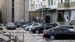Rentetan Serangan Udara Rusia Bikin Kyiv Porak-poranda