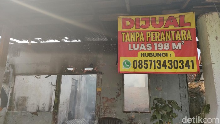 Rumah di Depok, Solo habis terbakar, Selasa (30/5/2023).