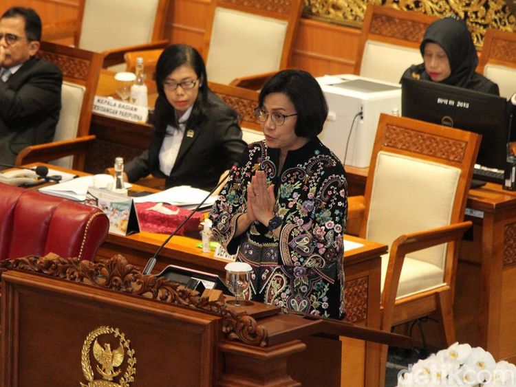 Sri Mulyani Respons Kritik DPR soal Subsidi Kendaraan Listrik