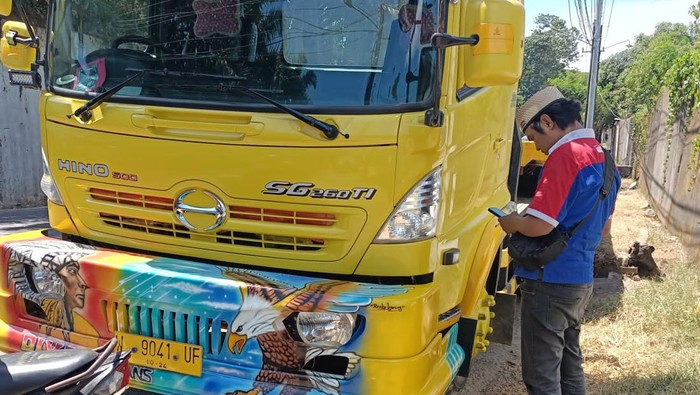 Truk lindas pemotor di Makassar, Sulsel.