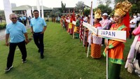 Tak hanya bersaing, para peserta juga akan mendapatkan pelatihan khusus yang dimentori langsung oleh atlet golf internasional (golf clinic).  