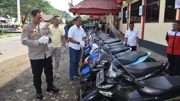 20 sepedea motor di Morowali Utara yang dicuri 3 pelaku diamankan polisi.