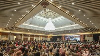 Rektor Universitas Sahid Jakarta, Prof. Dr. Ir. Kholil, M.Kom., IPU dalam laporannya di Sidang Senat Terbuka Wisuda menyampaikan tiga hal mulai dari adaptasi secara cepat dan tepat perubahan  behaviour change dan ketergantungan  teknologi digital (digital society), belajar dan menjadikan masyarakat sebagai guru untuk tempat menimba ilmu dalam menghadapi  dinamika kehidupan, hingga wisudawan harus ikut ambil bagian dalam pembangunan sesuai dengan bidang ilmu mengingat kondisi geopolitik telah berpengaruh terhadap ekonomi  global termasuk Indonesia. 