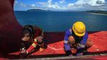 Biar Makin Kinclong, Jembatan Merah Youtefa di Papua Dicat Ulang