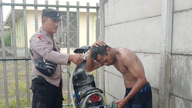 Bripka Asep Sunarya kena prank ODGJ di Bogor