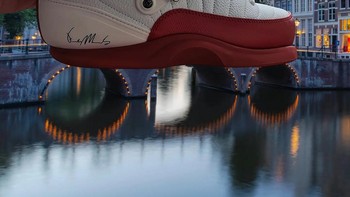 Menjadi sepatu roda. Foto: Hugo Suissas