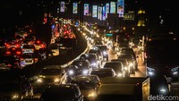 Proyeksi puncak lalu lintas tertinggi meninggalkan Jabotabek akan terjadi pada hari ini, Rabu, 31 Mei 2023. Diperkirakan 179.102 kendaraan ke luar Jabodetabek hari ini atau naik 11,6% dibanding lalin normal.