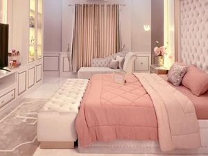 7 Potret Kamar Impian Fuji yang Akhirnya Terwujud, Serba Pink