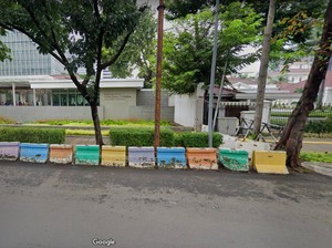 Akhirnya Akses Trotoar Depan Kedubes AS di Jakarta Segera Dibuka