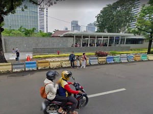 Soal Solusi Trotoar Depan Kedubes AS, Legislator Kritik DKI Kurang Sat-set