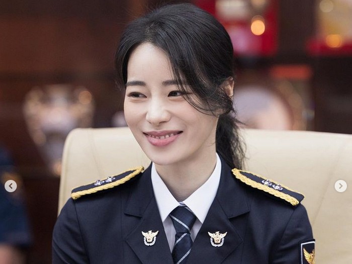 Lim Ji Yeon Jadi Polisi Kehormatan dan Duta Narkoba Usai Bintangi The Glory