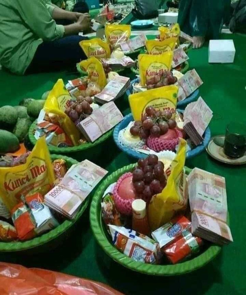 Meme ini gambarkan privilege jadi sultan alias orang kaya. Semoga detikers dilimpahkan rezeki melimpah juga, aamiin paling kenceng!