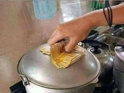 Meme Sultan Mah Bebas, Jelata Cant Relate