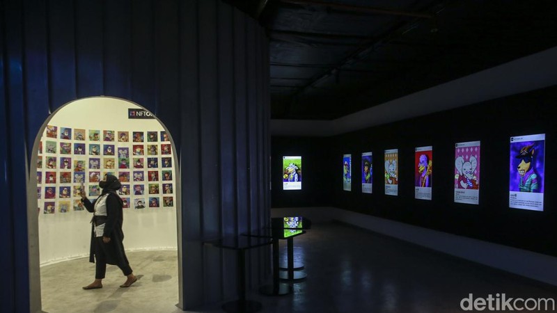 Pameran bertajuk Non-Fungible Token (NFT) digital art digelar di NFTone Gallery, Jakarta, yang menampilan 2.000 karya. Penasaran?
