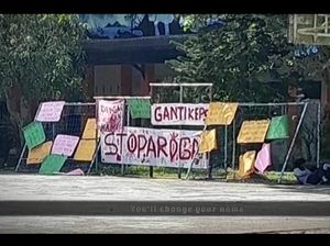 Siswa SMAN 1 Praya Tengah Demo Minta Kepsek Mundur