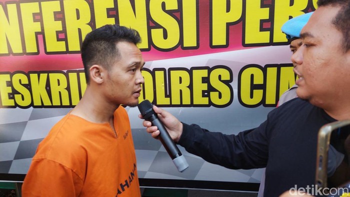 RF, Kapten Sindikat Ganjal ATM saat Konferensi Pers di Mapolres Cimahi