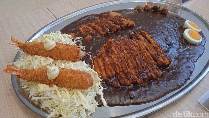 Yummy! Nasi Kari Khas Jepang Gurih Harum di Creative Space Senayan
