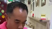  Punya akun TikTok, Ardi Bakrie terlihat lebih suka makanan tradisional dan hobi kulineran bareng keluarganya. Foto: Instagram
