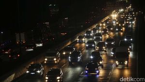 Tol Japek Ramai Lancar Jelang Libur Panjang