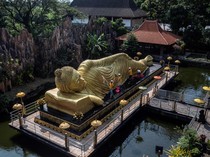 Jelang Waisak, Lihat Lagi Patung Buddha Tidur Raksasa di Mojokerto
