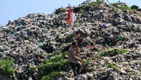 Bukan hanya sampah plastik, Indonesia merupakan salah satu dari tiga negara teratas yang menyumbang sampah makanan sisa terbesar di dunia. Berdasarkan data Badan Pangan Nasional, Indonesia menghasilkan 23-48 juta ton sampah makanan sisa per tahun. Andhika Prasetia/detikcom